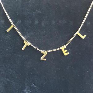“ITZEL” name necklace gold plated